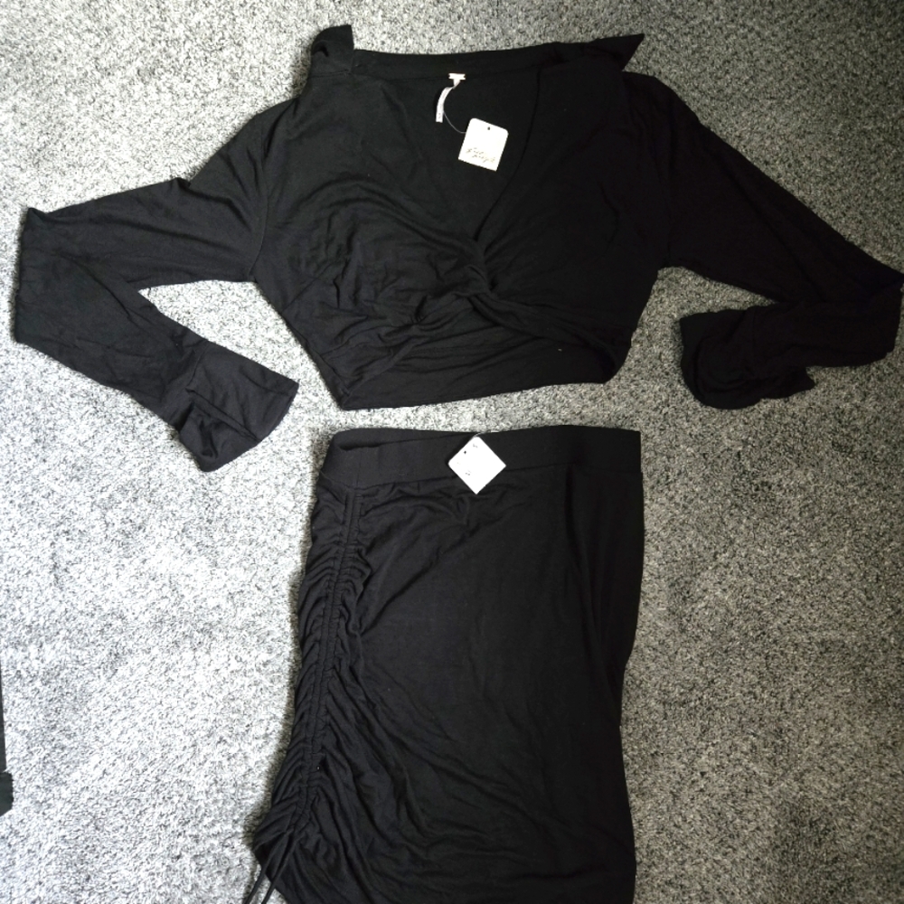 NWT. Free People 2-piece Elegant Black Women's Top And Skirt
